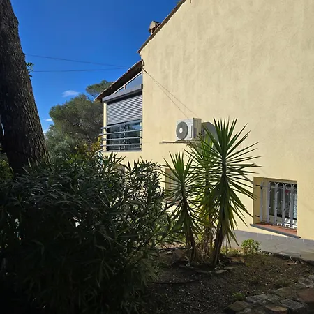 Holiday home Jonquilles Frejus